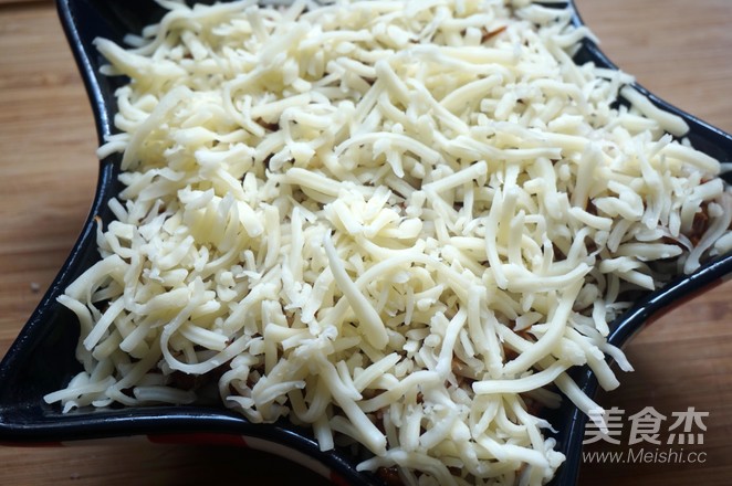 焗烤薯条派的做法