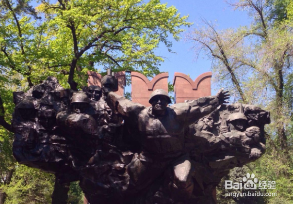 哈萨克斯坦有什么好玩的地方呢？