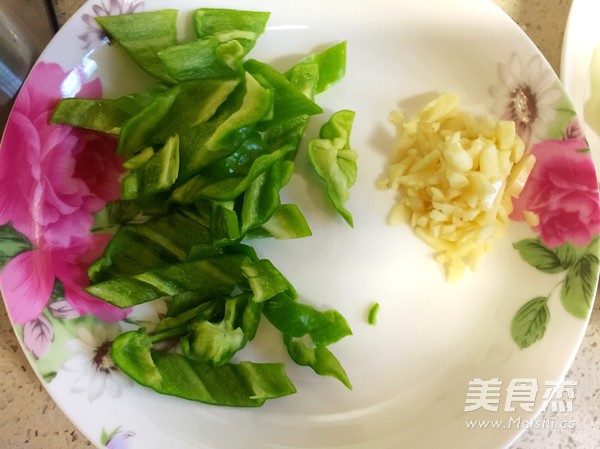 西葫芦炒肉的做法