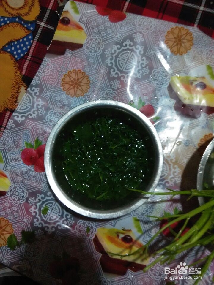 芹菜叶子更好吃啊,凉拌芹菜叶
