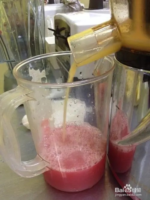 菠萝怎么种出来的