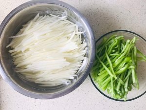 怎样做青椒土豆丝饼