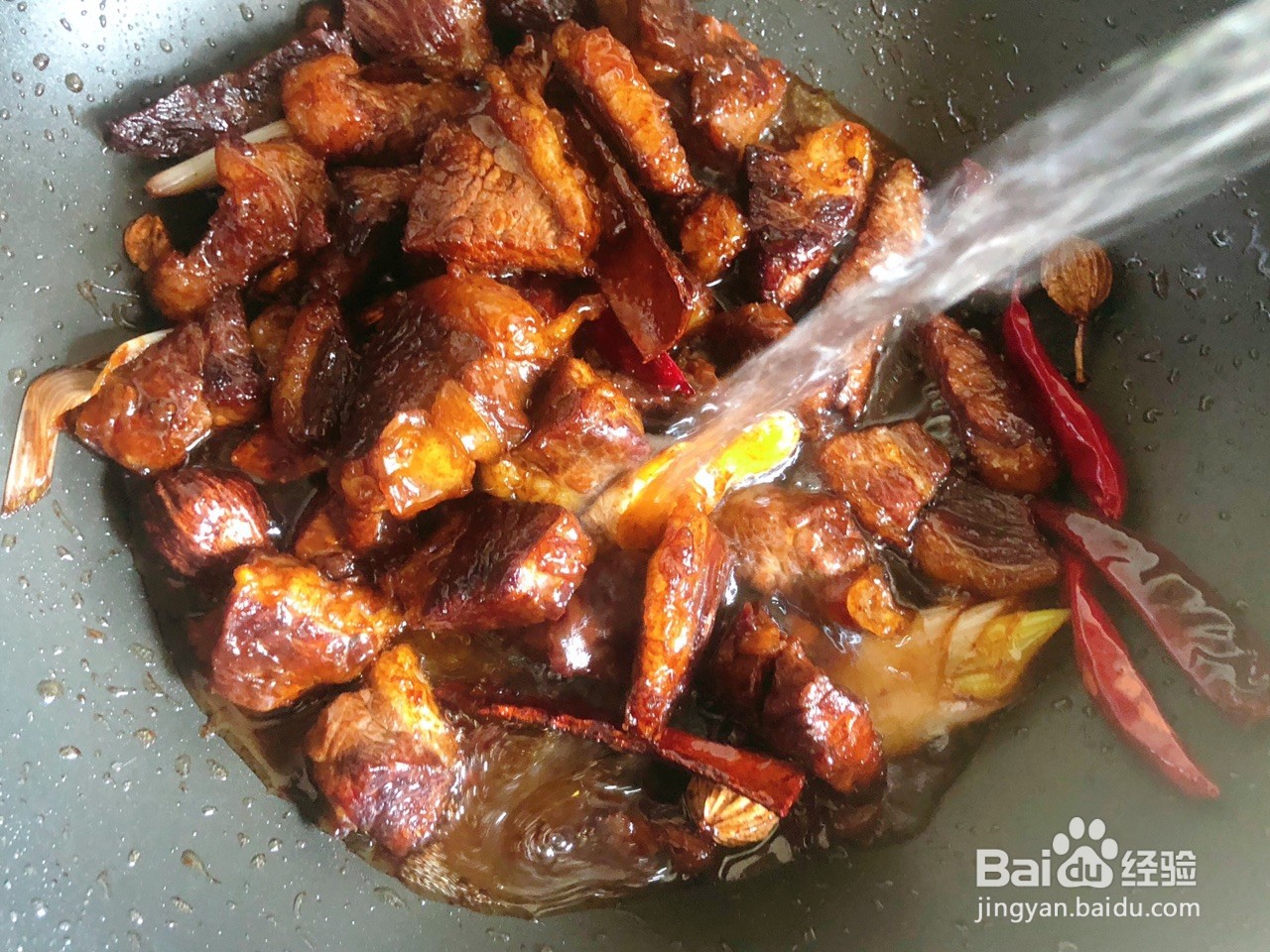 腐竹烧牛腩的做法