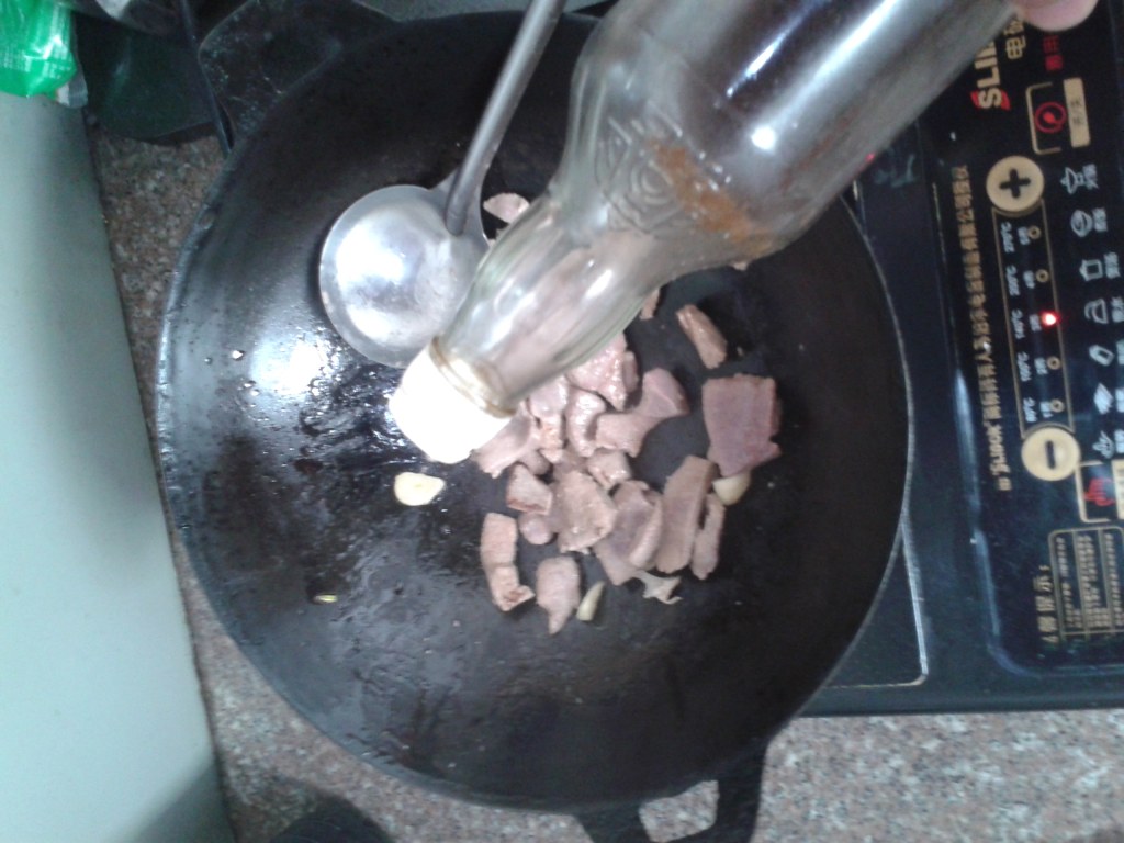 香葱煮猪肝汤，这样的美食试问能错过吗