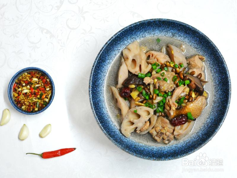 莲藕黑豆炖鸡汤的做法