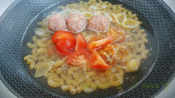 茄士菜焖肉酱面