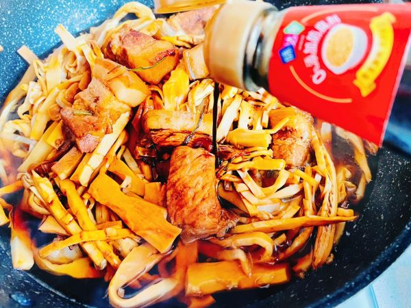 鸿运菜红烧肉笋