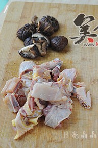 豆豉花菇鸡的做法