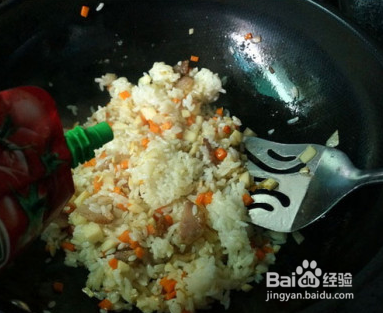 蛋包饭制作方法
