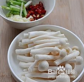 蚝汁海鲜菇炒牛柳的制作方法