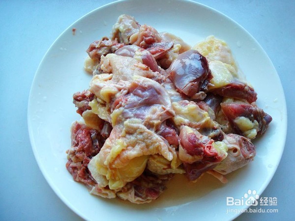 电饭煲荸荠炖鸡的做法