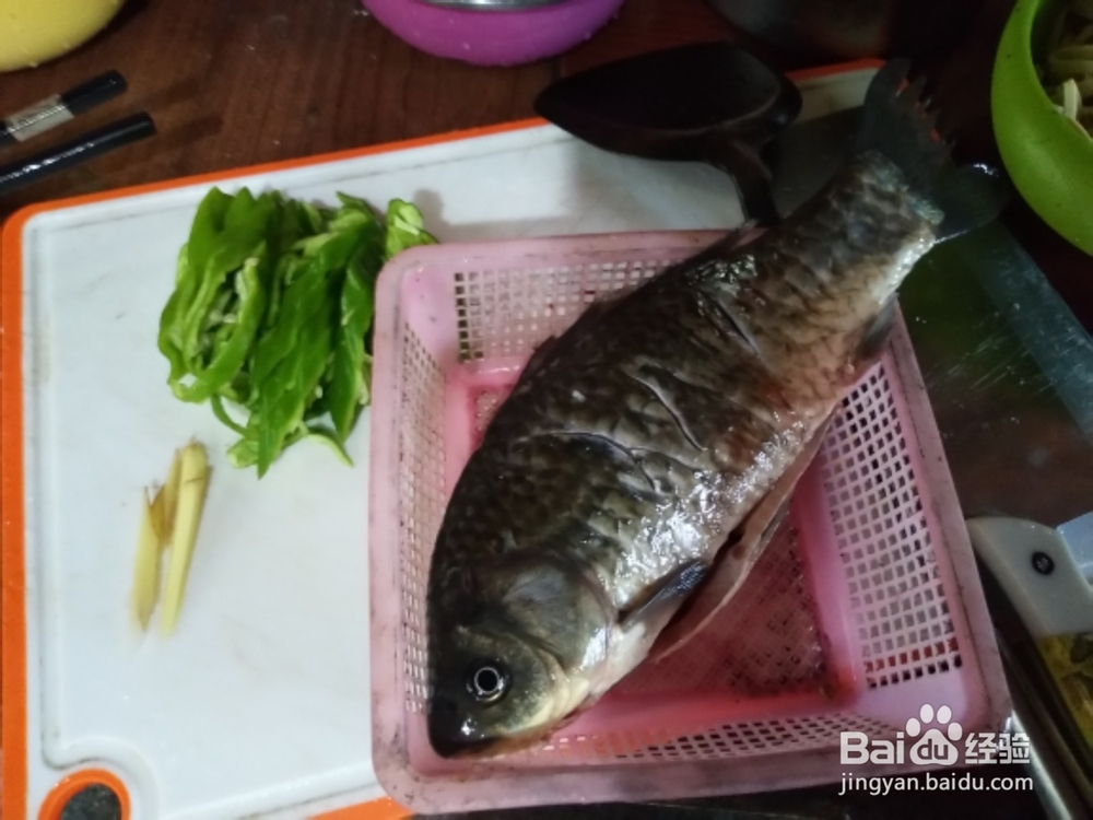 红烧鲫鱼怎样做才鲜美