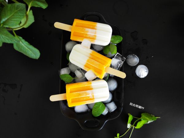 #《风味人间》美食复刻大挑战#芒果酸奶冰棒