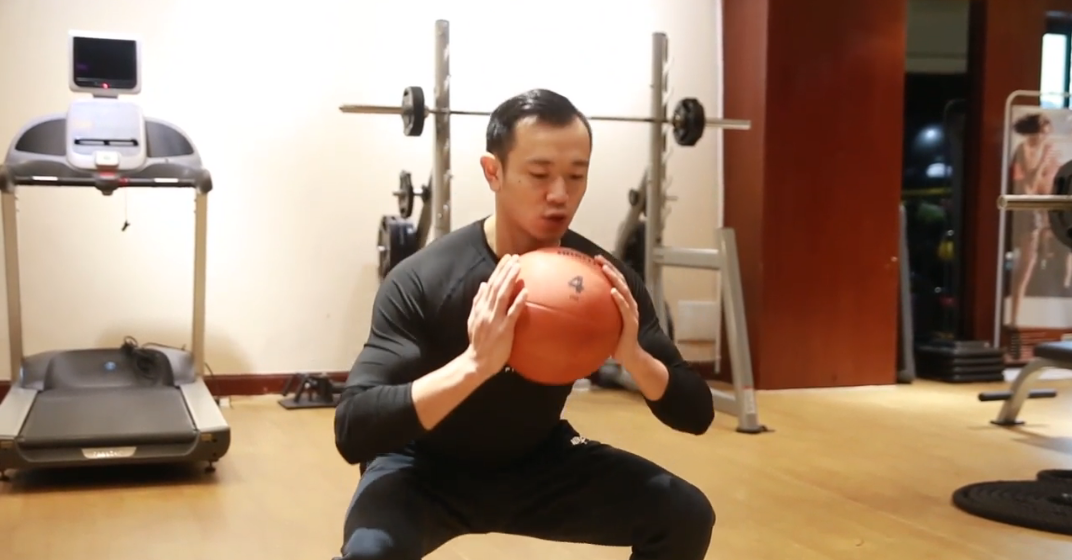 怎么用药球增加腿部肌肉耐力