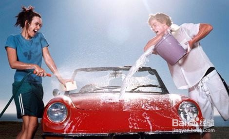 无人自助洗车机创业很简单