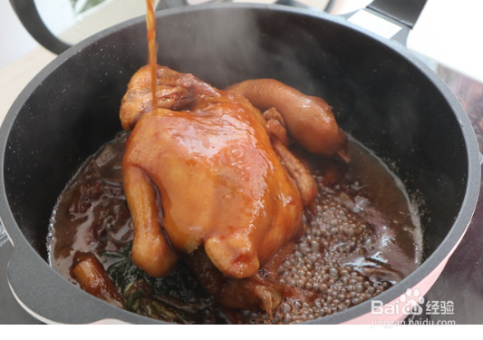 酱油鸡是年夜饭不可缺少的一道菜