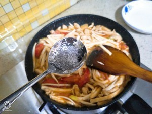 茭白炒鸡胸肉