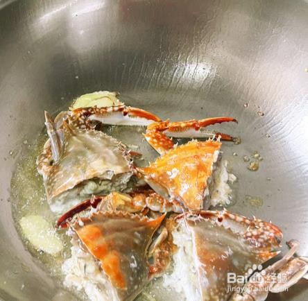 毛豆炒蟹的做法