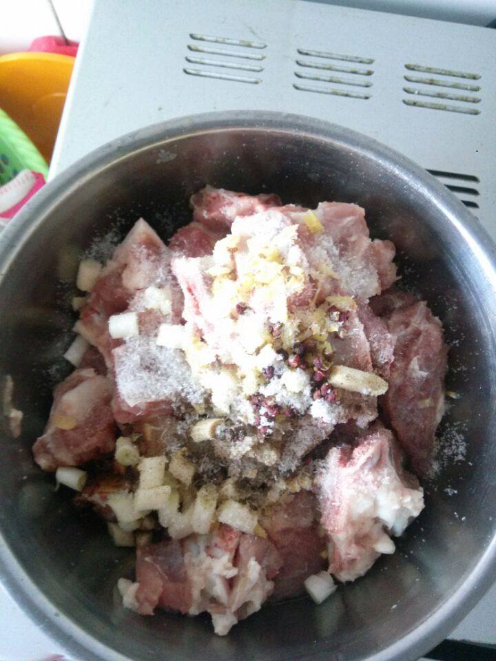 糯米蒸排骨，一道让人无法拒绝的美食！