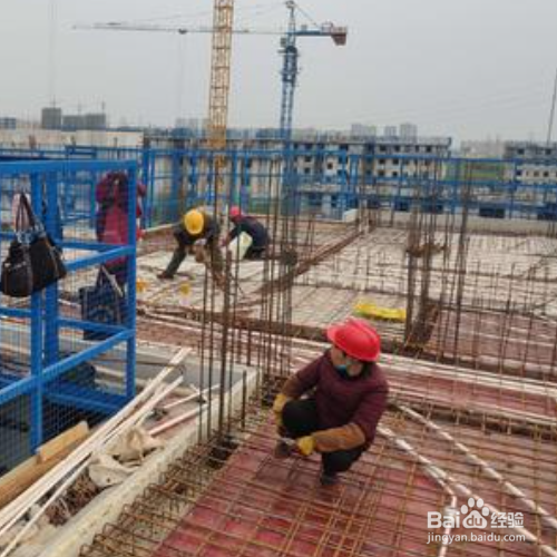 建筑木工顶板如何铺的正