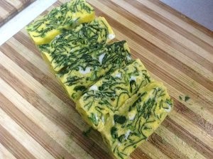 【快手辅食】菠菜蒸鸡蛋糕