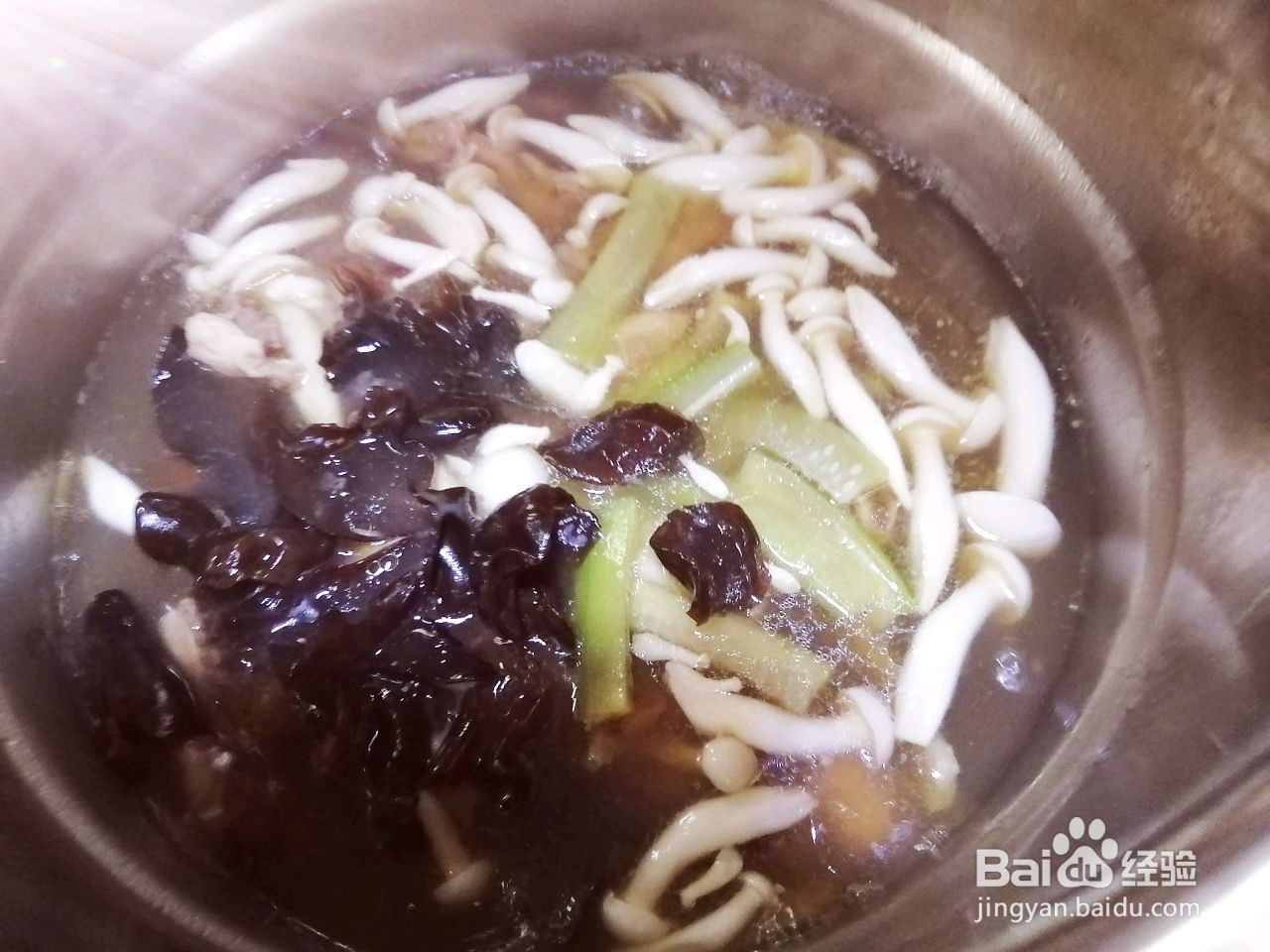 营养菌菇鸡汤美味又滋补的做法
