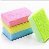 如何轻松地去掉衣服上的毛球？擦去衣服的毛球