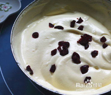 环形蔓越莓纸杯戚风