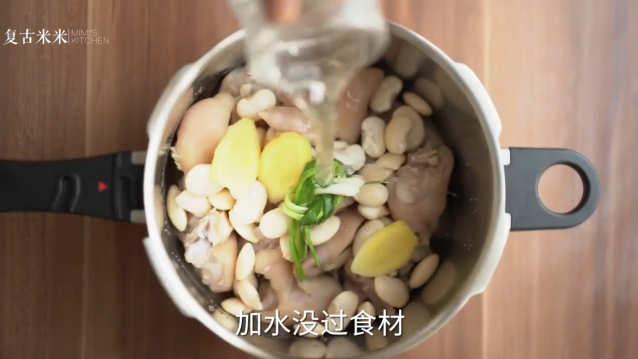 如何制作老妈蹄花