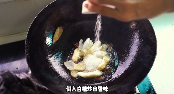 小土豆红烧鸡爪