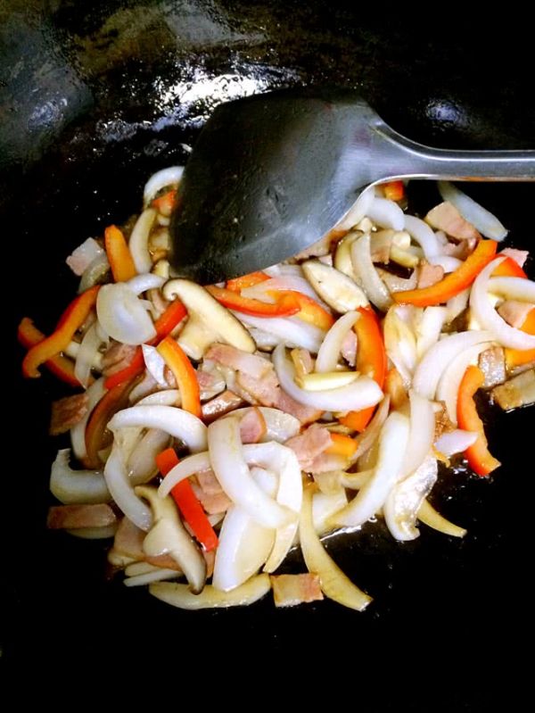 香菇培根炒时蔬