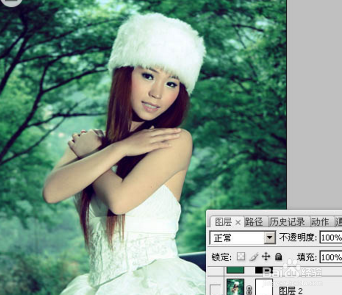 PS调出外景美女图片漂亮的暗调青绿色