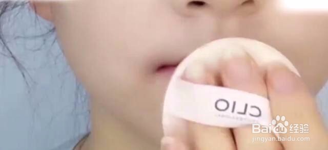 自贡玲丽彩妆教大家如何用一支口红化出八种唇妆