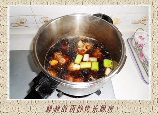 家常红烧牛尾