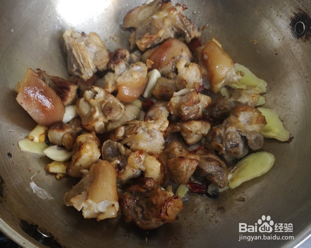 宝宝也爱吃的笋干猪脚