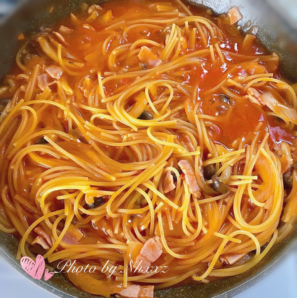 番茄原汁煮意大利面