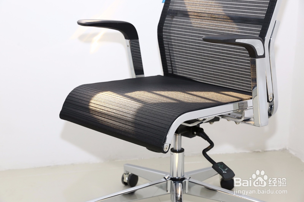 如何挑选人体工学电脑椅