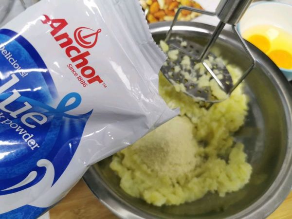 爆浆芝士土豆球