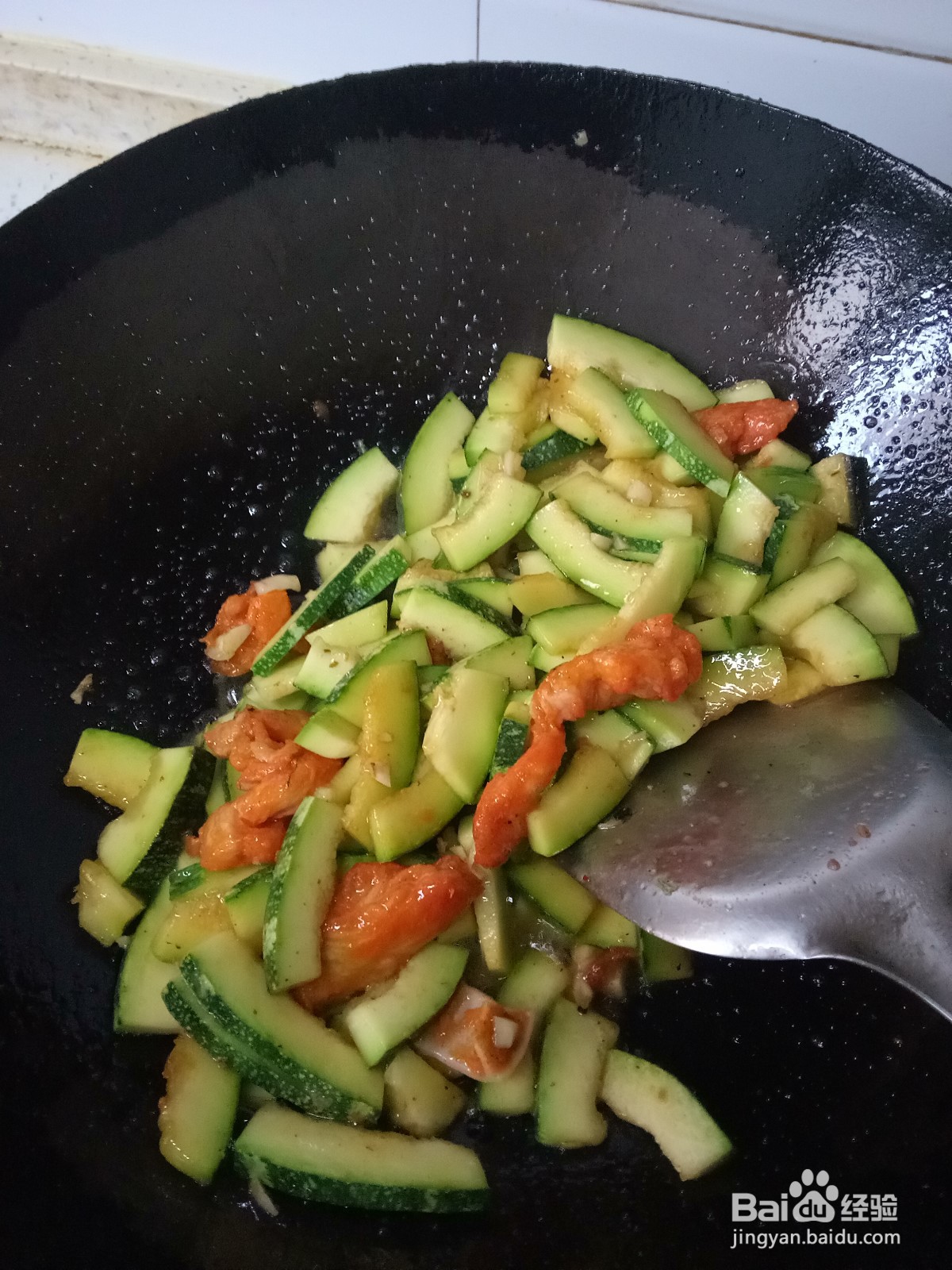 嫩南瓜炒骨肉相连