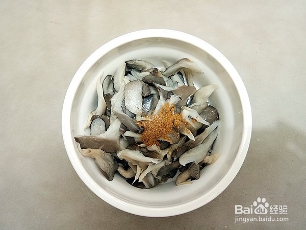 软炸平菇的做法