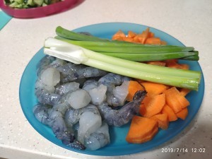 食补养生黄瓜虾仁的做法