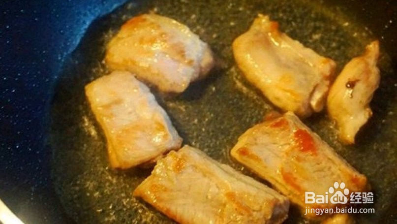 红罗卜土豆排骨汤的做法