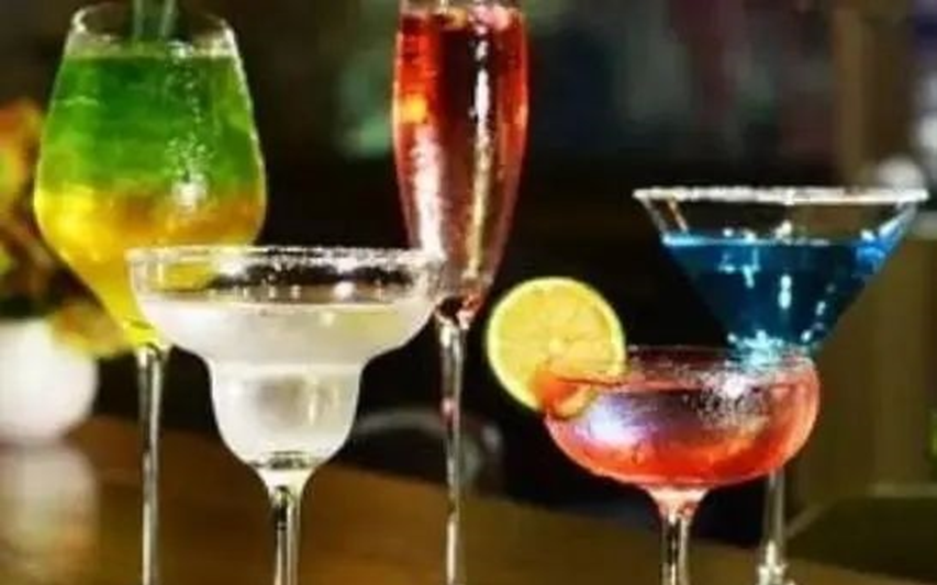 鸡尾酒调酒入门