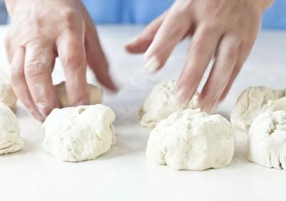 面包面团在分割重量时有什么样的要求