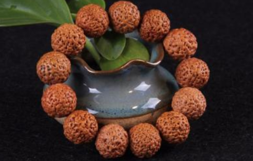 菩提子手串不能碰水，但怎么清洗