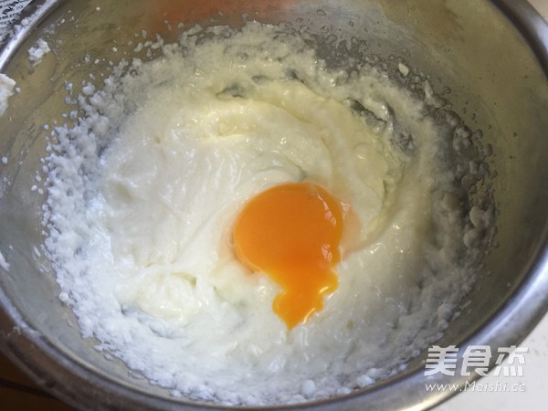 酥粒樱桃派的做法