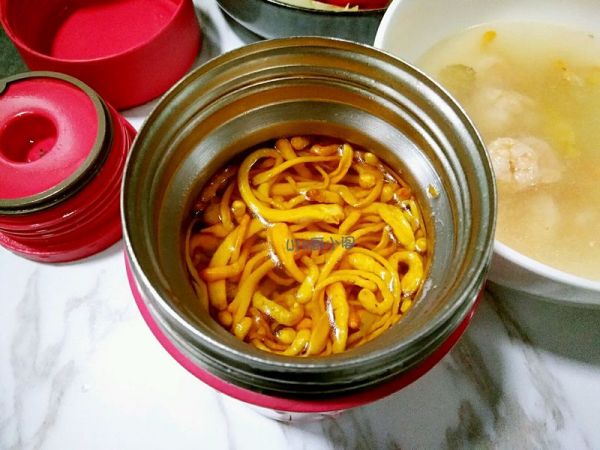 三宝虾仁肉丸汤菜