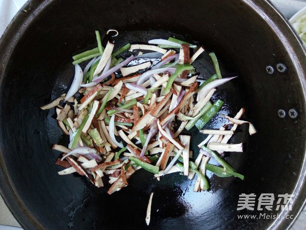 番茄包菜炒豆干