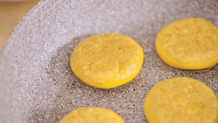 南瓜燕麦紫米饼的做法