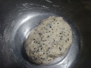 火龙果芝麻小排包